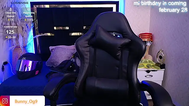 Bunny O online show from March 2026 10:23:01 PM