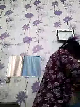 Snapshot of SweetLeila40 chatting on January 2025 10:38:01 AM SweetLeila40 online show from January 2025 10:38:01 AM