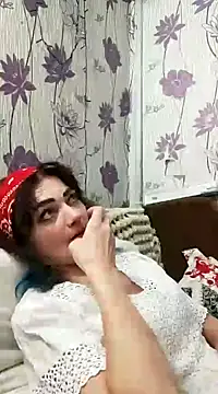 Snapshot of SweetLeila40 chatting on January 2025 12:18:01 AM SweetLeila40 online show from January 2025 12:18:01 AM