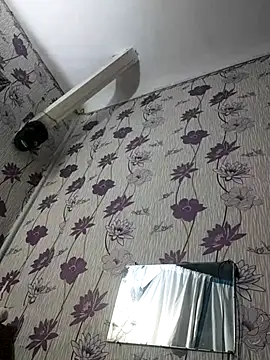 Snapshot of SweetLeila40 chatting on February 2025 11:13:02 PM SweetLeila40 online show from February 2025 11:13:02 PM