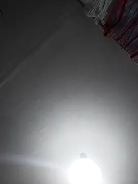 Snapshot of SweetLeila40 chatting on April 2026 05:35:02 PM SweetLeila40 online show from April 2026 05:35:02 PM