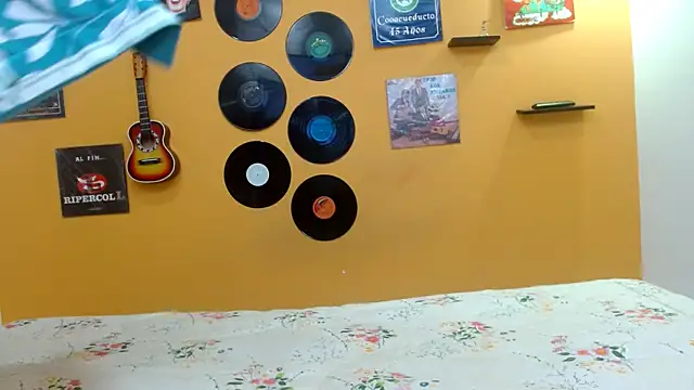 evaleribigtits18 online show from September 2025 02:07:02 PM