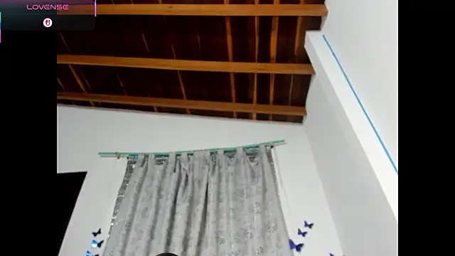 Snapshot of Laila_Laly chatting on April 2026 04:26:01 PM Laila Laly online show from April 2026 04:26:01 PM