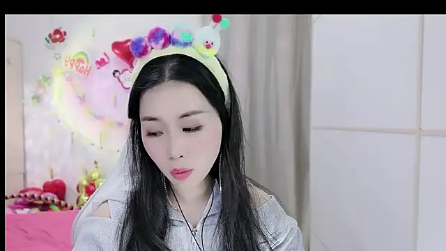 HK angelchloe online show from November 2025 01:04:02 AM