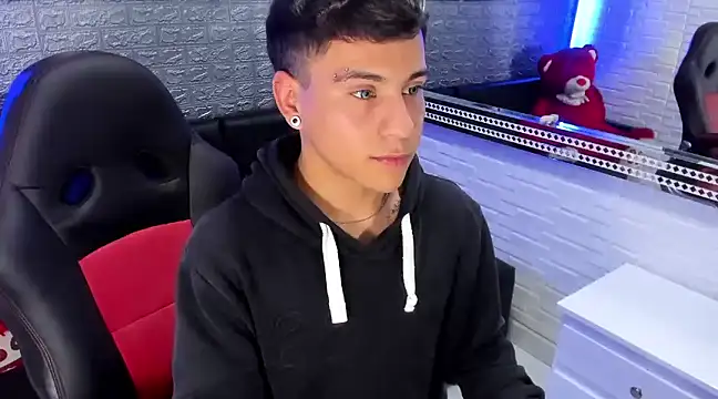 salvadorgomezx online show from February 2025 11:07:02 AM