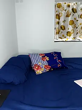 VitoriaFernandes online show from February 2025 02:16:01 PM