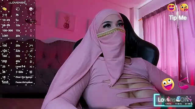 Snapshot of Tahiraa_ chatting on December 2024 04:40:01 PM Tahiraa online show from December 2024 04:40:01 PM