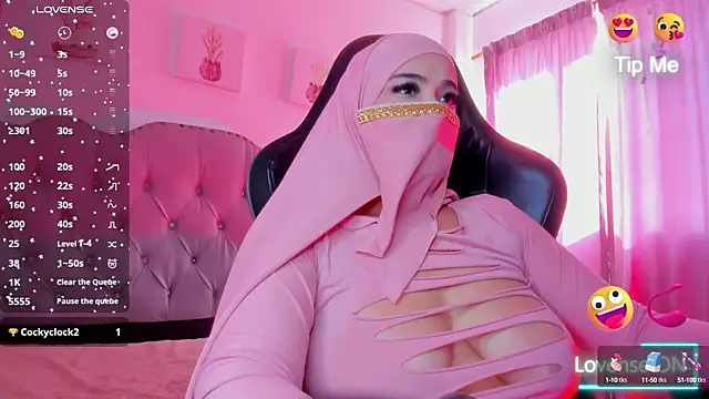 Snapshot of Tahiraa_ chatting on December 2024 07:22:01 PM Tahiraa online show from December 2024 07:22:01 PM