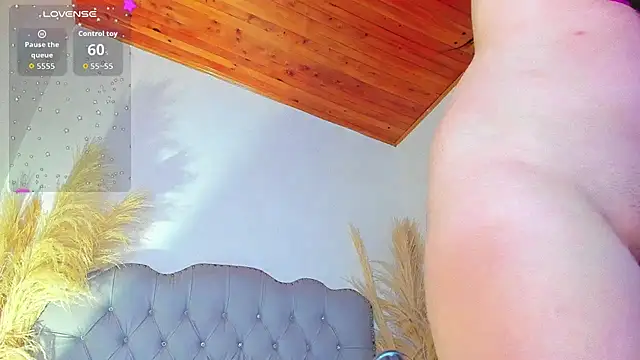 Snapshot of Tahiraa_ chatting on December 2025 01:09:01 PM Tahiraa online show from December 2025 01:09:01 PM