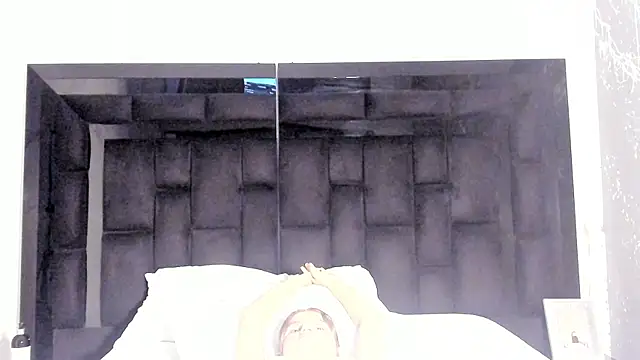 Snapshot of PaigeJayden chatting on February 2025 06:00:01 AM PaigeJayden online show from February 2025 06:00:01 AM