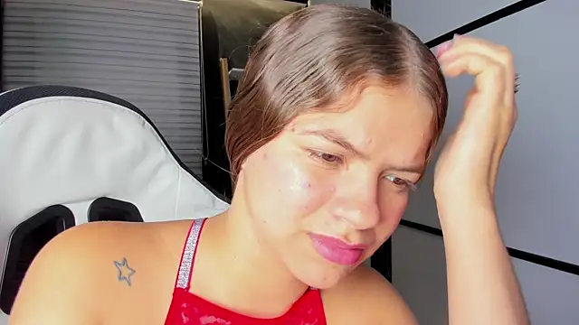 Snapshot of PaigeJayden chatting on February 2025 02:35:01 AM PaigeJayden online show from February 2025 02:35:01 AM