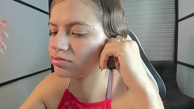 Snapshot of PaigeJayden chatting on March 2025 03:02:02 AM PaigeJayden online show from March 2025 03:02:02 AM