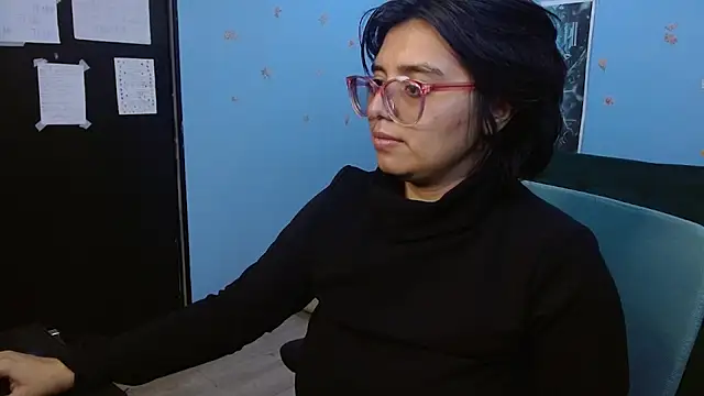 Snapshot of X_CHERRY_XX chatting on June 2026 02:38:01 AM X CHERRY XX online show from June 2026 02:38:01 AM