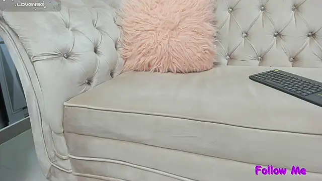 Snapshot of joselyn_sexy_ chatting on December 2024 12:54:01 AM joselyn sexy online show from December 2024 12:54:01 AM