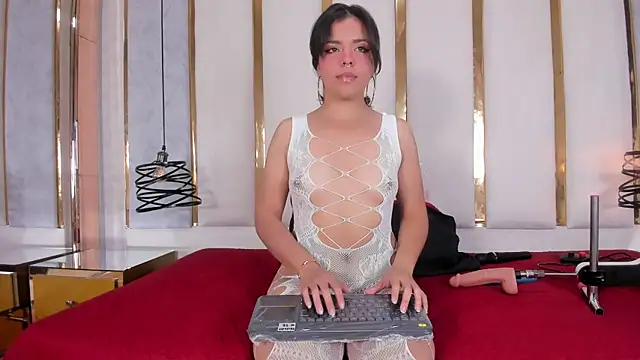 ivannabellini online show from January 2025 01:09:02 PM