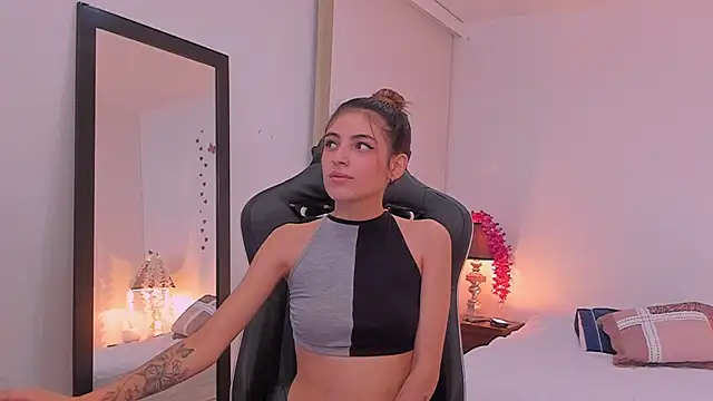 sofiarouge online show from March 2025 07:57:02 PM