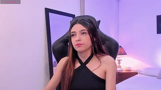 sofiarouge online show from November 2025 07:35:01 PM