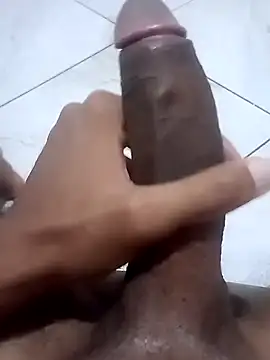 Snapshot of big_pau_brown chatting on January 2025 12:27:01 AM big pau brown online show from January 2025 12:27:01 AM