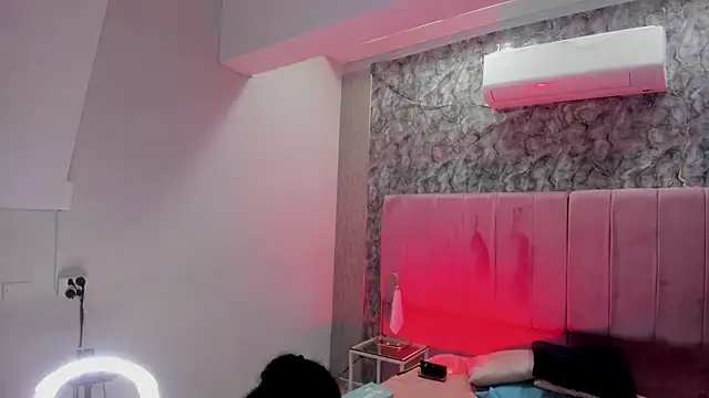 Snapshot of aliccecooper chatting on April 2026 06:10:01 PM aliccecooper online show from April 2026 06:10:01 PM