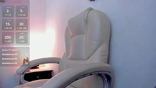 Snapshot of anyi_restrepo chatting on January 2025 03:17:02 PM anyi restrepo online show from January 2025 03:17:02 PM