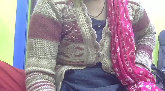 CUTYHINA 001 online show from December 2024 04:09:01 AM