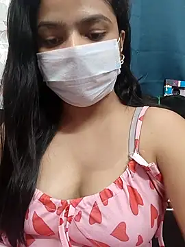 Snapshot of Myloveurvi chatting on June 2026 05:13:02 PM Myloveurvi online show from June 2026 05:13:02 PM