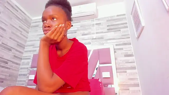 Snapshot of ebony_march chatting on February 2025 09:35:02 PM ebony march online show from February 2025 09:35:02 PM