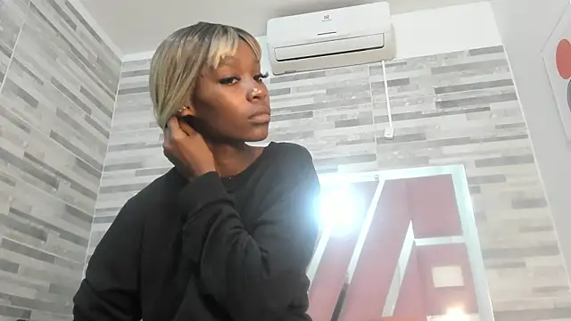 Snapshot of ebony_march chatting on September 2025 06:42:02 PM ebony march online show from September 2025 06:42:02 PM