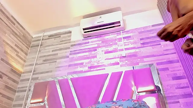 Snapshot of ebony_march chatting on November 2025 06:18:02 PM ebony march online show from November 2025 06:18:02 PM