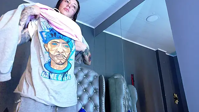 LusstCruella online show from November 2025 10:12:01 PM