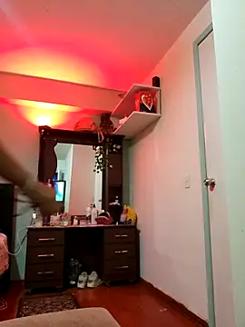 Lau1127 online show from October 2025 12:44:02 AM