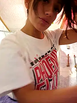 Lau1127 online show from December 2025 03:58:02 AM