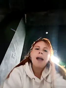 Snapshot of aurora_sky11 chatting on January 2025 11:35:01 PM aurora sky11 online show from January 2025 11:35:01 PM