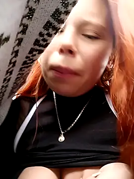 Snapshot of aurora_sky11 chatting on January 2025 07:15:01 PM aurora sky11 online show from January 2025 07:15:01 PM