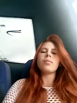 Snapshot of aurora_sky11 chatting on February 2025 08:41:01 PM aurora sky11 online show from February 2025 08:41:01 PM