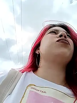 Snapshot of aurora_sky11 chatting on November 2025 03:24:01 PM aurora sky11 online show from November 2025 03:24:01 PM