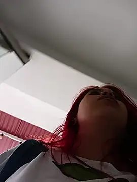 Snapshot of aurora_sky11 chatting on November 2025 09:03:02 PM aurora sky11 online show from November 2025 09:03:02 PM