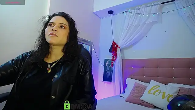 natasha  jackson online show from February 2025 01:33:02 PM