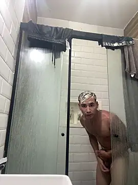 Alexaxelo online show from March 2026 07:21:02 PM