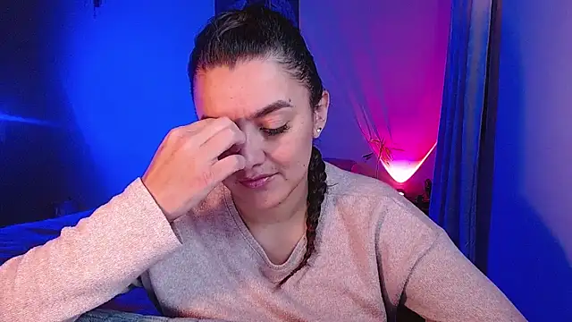 Lu perez online show from January 2025 04:23:02 AM