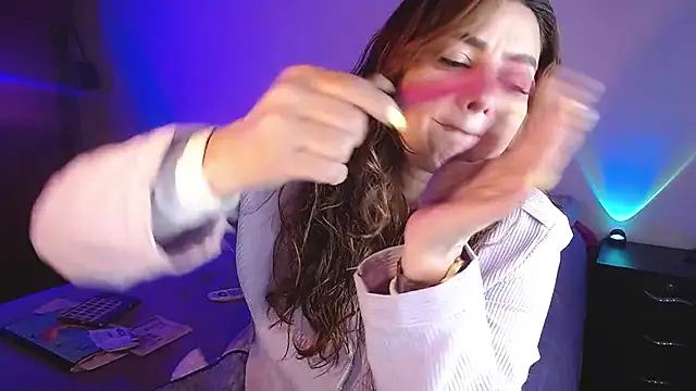 Lu perez online show from January 2025 10:41:01 PM