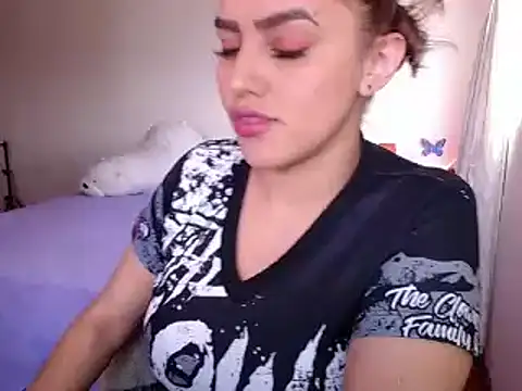 Lu perez online show from March 2025 05:05:01 PM