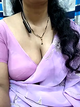 Snapshot of bhuvana555 chatting on February 2025 07:34:02 AM bhuvana555 online show from February 2025 07:34:02 AM