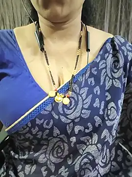 Snapshot of bhuvana555 chatting on June 2026 05:21:02 PM bhuvana555 online show from June 2026 05:21:02 PM