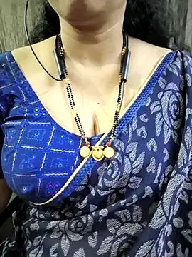 Snapshot of bhuvana555 chatting on July 2026 05:04:01 PM bhuvana555 online show from July 2026 05:04:01 PM