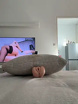 18cmpacoo online show from April 2026 03:01:01 PM