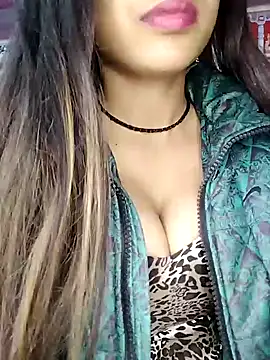 Snapshot of Sreya213 chatting on December 2024 04:00:02 AM Sreya213 online show from December 2024 04:00:02 AM