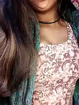 Snapshot of Sreya213 chatting on December 2024 03:06:01 AM Sreya213 online show from December 2024 03:06:01 AM