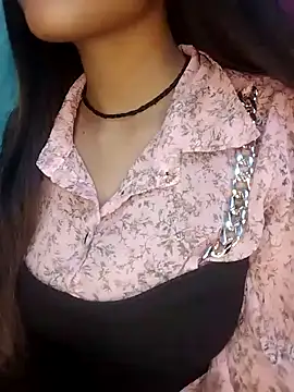 Snapshot of Sreya213 chatting on January 2025 07:18:02 PM Sreya213 online show from January 2025 07:18:02 PM