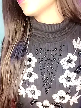 Snapshot of Sreya213 chatting on January 2025 09:20:01 PM Sreya213 online show from January 2025 09:20:01 PM